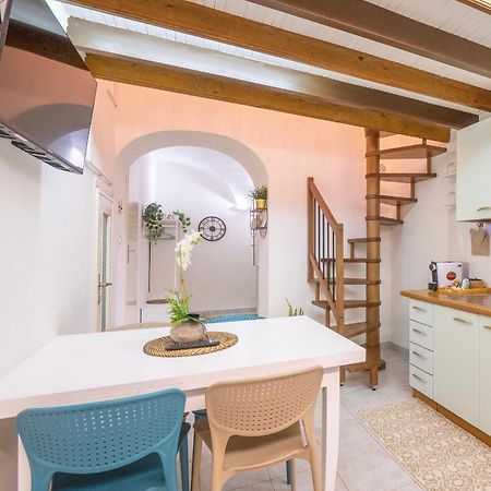 דירות פייטרה ליגורה Casa Iryna מראה חיצוני תמונה