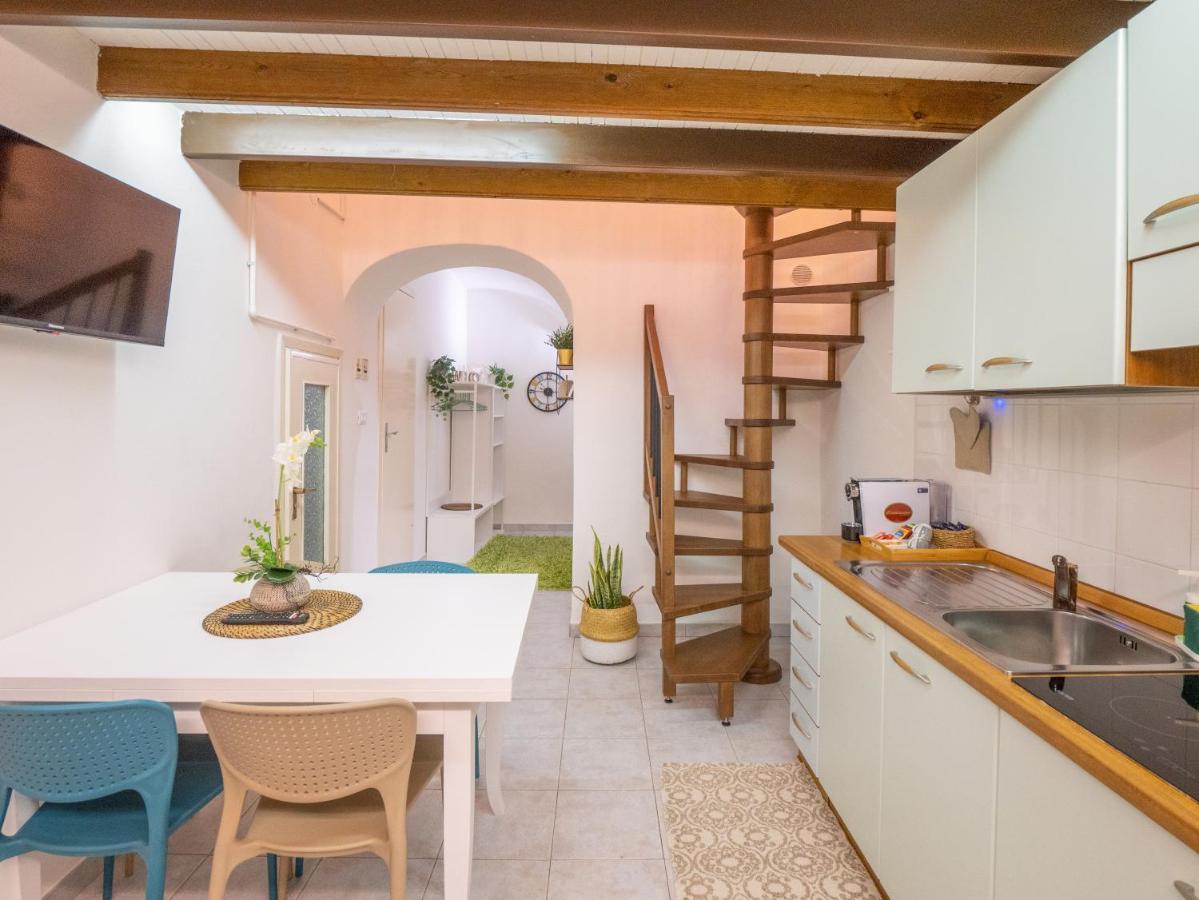 דירות פייטרה ליגורה Casa Iryna מראה חיצוני תמונה