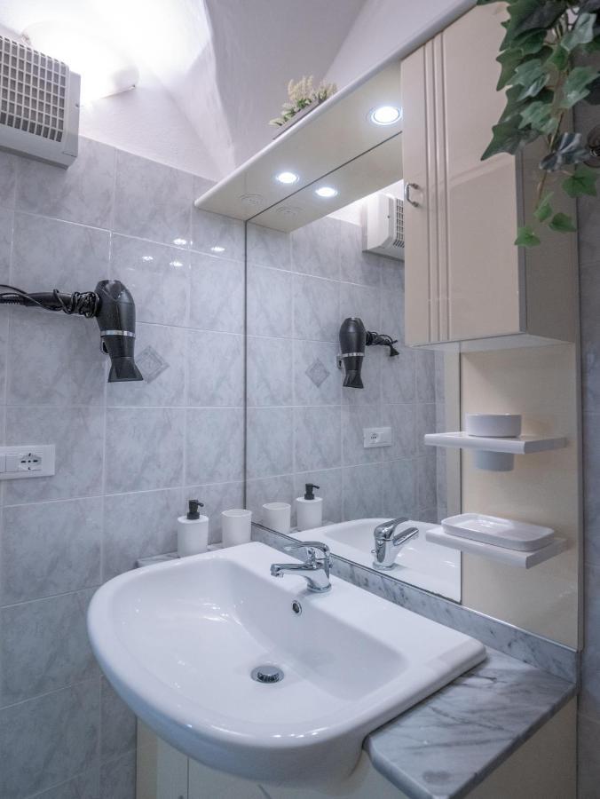 דירות פייטרה ליגורה Casa Iryna מראה חיצוני תמונה